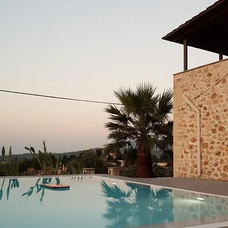 Aris In Crete With Heated Pool! *
