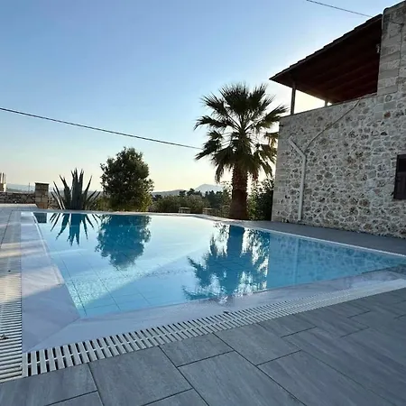 Aris In Crete With Heated Pool! Villa *